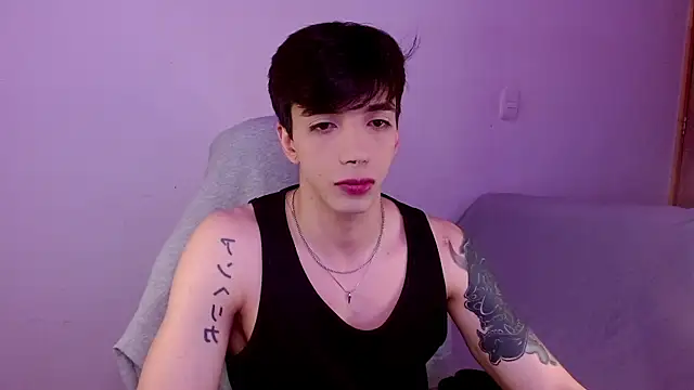 Snapshot of H3ll_B0I chatting on 07/03/26, 06:20 H3ll B0I online show from 07/03/26, 06:20