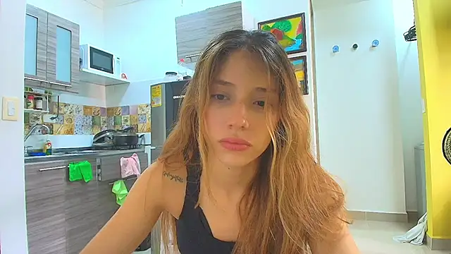 Alaiapink online show from 05/14/26, 01:40