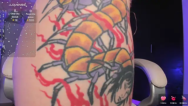 Snapshot of sabrinamoonie chatting on 02/13/25, 10:55 sabrinamoonie online show from 02/13/25, 10:55