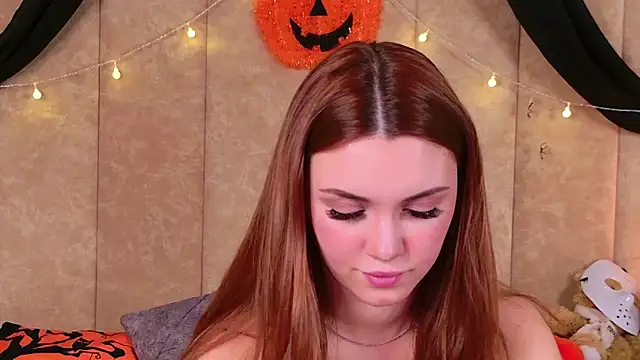 Ariadna Holder online show from 10/22/25, 11:21