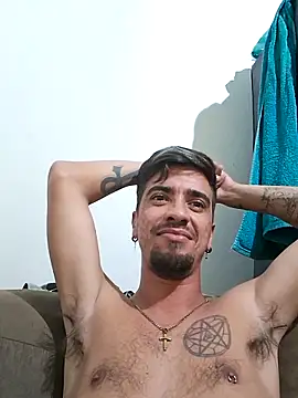 Snapshot of thallespessoa chatting on 09/19/25, 01:07 thallespessoa online show from 09/19/25, 01:07