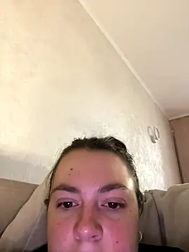 DearAlise online show from 10/15/25, 10:04