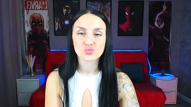 Snapshot of EmiliaBeynard chatting on 02/12/25, 01:37 EmiliaBeynard online show from 02/12/25, 01:37