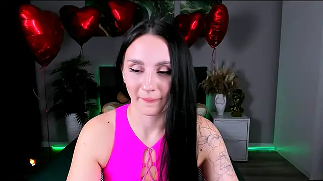 Snapshot of EmiliaBeynard chatting on 02/22/25, 11:24 EmiliaBeynard online show from 02/22/25, 11:24