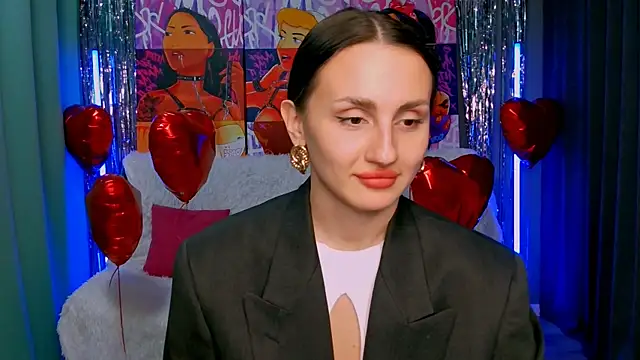 Snapshot of EmiliaBeynard chatting on 03/08/25, 03:02 EmiliaBeynard online show from 03/08/25, 03:02