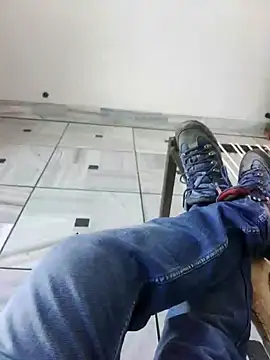 xmanrawan2 online show from 02/22/25, 09:01