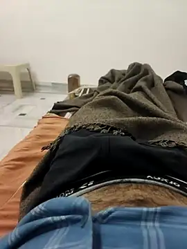 xmanrawan2 online show from 10/03/25, 04:26