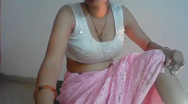 Snapshot of kajal__bhabhi_ chatting on 02/14/25, 08:26 kajal bhabhi online show from 02/14/25, 08:26