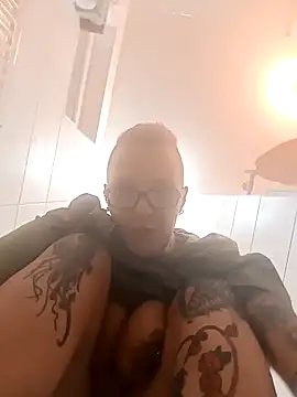 Astrid-Gilbert online show from 02/03/25, 12:04