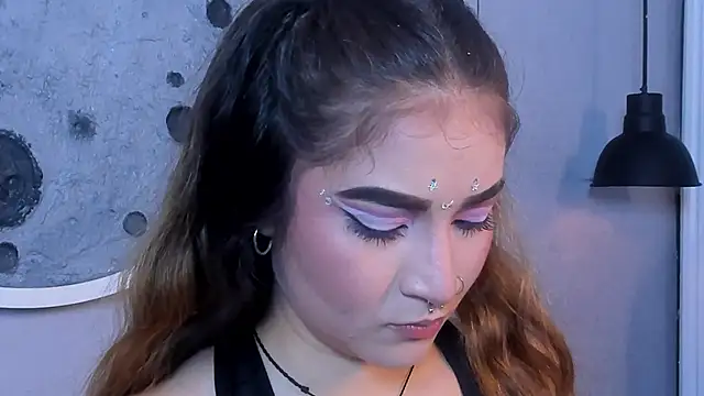 Shanntal  online show from 11/12/25, 07:24