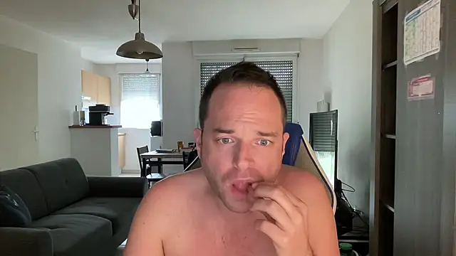 Funnyjul31 online show from 03/12/25, 04:24