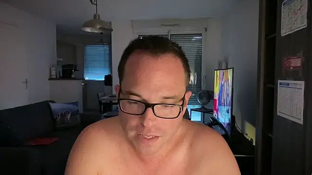 Funnyjul31 online show from 10/20/25, 04:51