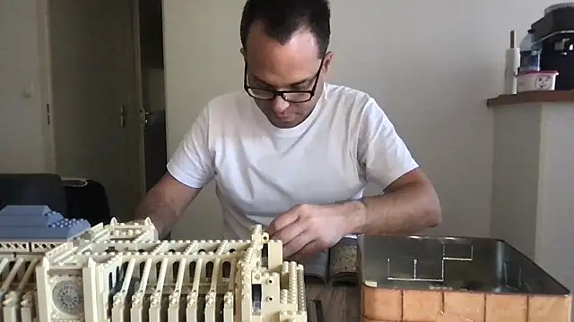 Funnyjul31 online show from 04/05/26, 11:51