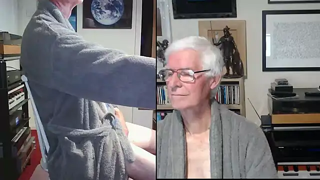 Snapshot of bigears chatting on 10/16/25, 07:15 bigears online show from 10/16/25, 07:15