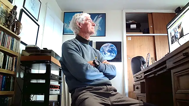 Snapshot of bigears chatting on 02/11/26, 02:00 bigears online show from 02/11/26, 02:00