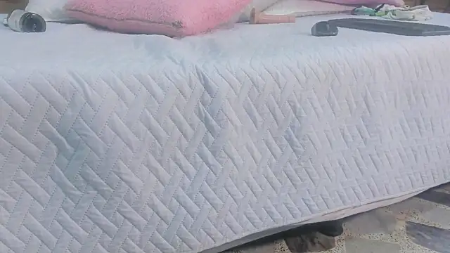 violet gray  online show from 02/25/25, 02:25