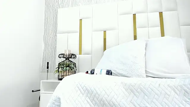 violet gray  online show from 03/16/25, 03:04