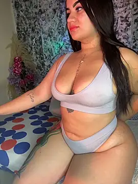 Snapshot of alexa_cf chatting on 10/23/25, 06:23 alexa cf online show from 10/23/25, 06:23