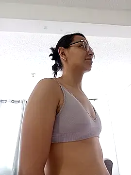 bri ali online show from 03/11/25, 08:20