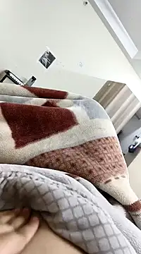 naina78910 online show from 02/10/25, 10:51