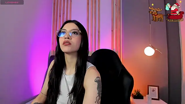 nina  dixon online show from 12/21/25, 03:19