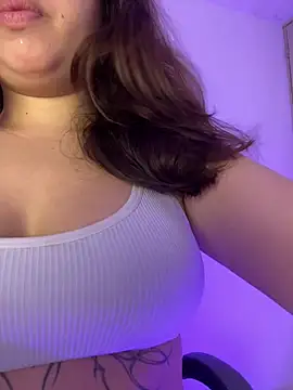 Snapshot of lia_foxxy71 chatting on 06/20/26, 10:29 lia foxxy71 online show from 06/20/26, 10:29