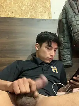 EduardoEspinoza12 online show from 04/13/26, 08:31