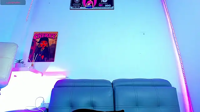 Snapshot of Cherry_splash chatting on 11/05/25, 10:10 Cherry splash online show from 11/05/25, 10:10