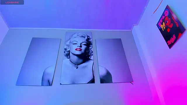 Snapshot of Cherry_splash chatting on 12/14/25, 04:45 Cherry splash online show from 12/14/25, 04:45