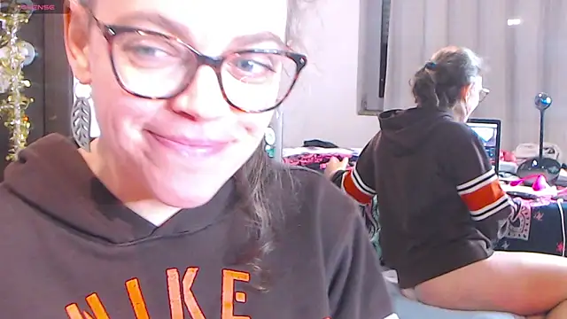 Ju-Hot online show from 01/06/25, 08:07