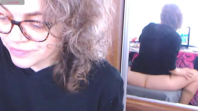 Ju-Hot online show from 01/30/25, 02:58