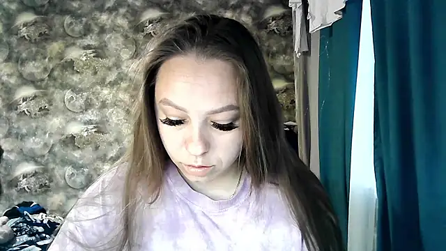 Snapshot of Misssweet_s chatting on 06/03/26, 04:15 Misssweet s online show from 06/03/26, 04:15