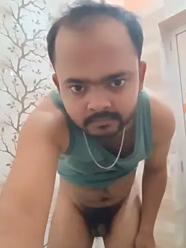 guavam65 online show from 05/25/26, 03:40