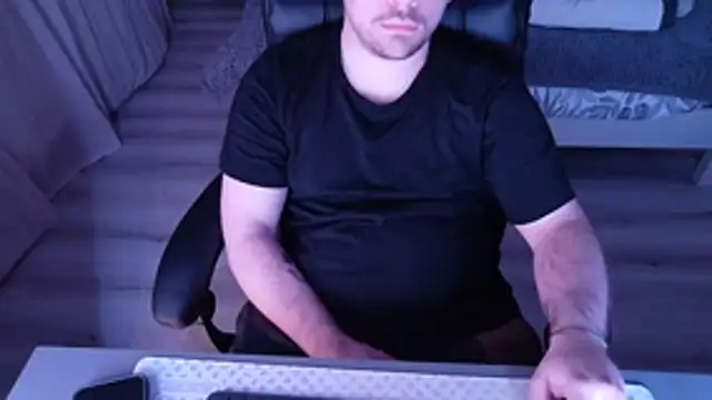 alexx0904 online show from 04/03/26, 07:45