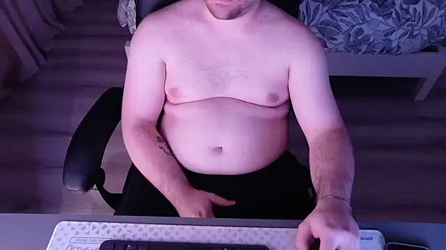 alexx0904 online show from 04/28/26, 08:47