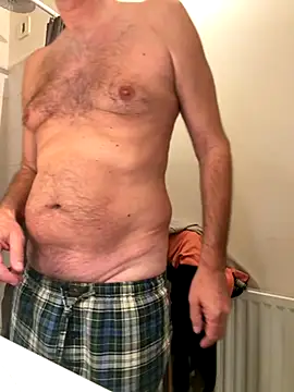 vincent1522 online show from 09/17/25, 06:37