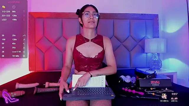 PamelaaPonce online show from 04/09/26, 03:17