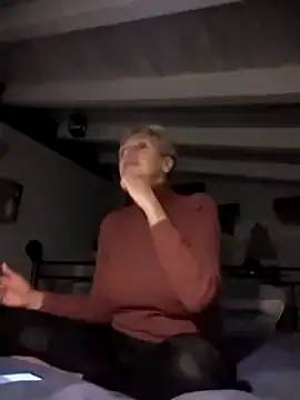 divinaerotica online show from 11/03/25, 06:53