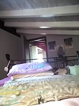 divinaerotica online show from 04/18/26, 04:33