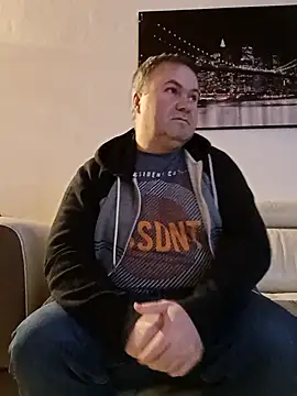 Snapshot of Pourleplasirs chatting on 01/30/25, 10:51 Pourleplasirs online show from 01/30/25, 10:51