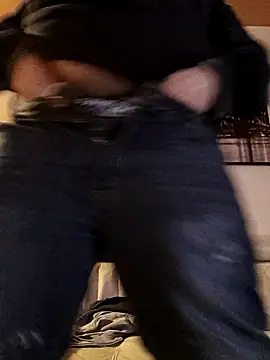 Snapshot of Pourleplasirs chatting on 02/05/25, 02:29 Pourleplasirs online show from 02/05/25, 02:29