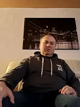 Snapshot of Pourleplasirs chatting on 02/10/25, 01:35 Pourleplasirs online show from 02/10/25, 01:35