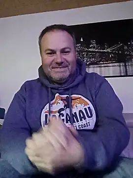 Snapshot of Pourleplasirs chatting on 11/11/25, 01:05 Pourleplasirs online show from 11/11/25, 01:05