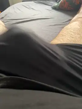 Snapshot of Mo_2003 chatting on 02/01/25, 01:41 Mo 2003 online show from 02/01/25, 01:41