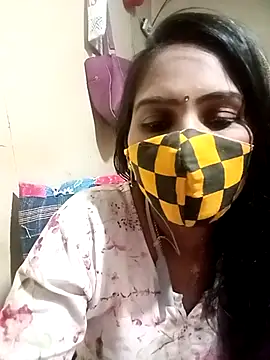 Snapshot of Tamil_roja17 chatting on 03/06/25, 05:54 Tamil roja17 online show from 03/06/25, 05:54