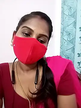 Snapshot of Tamil_roja17 chatting on 06/18/26, 12:09 Tamil roja17 online show from 06/18/26, 12:09