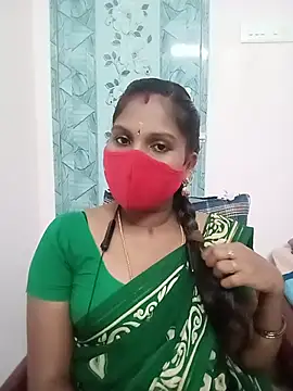 Snapshot of Tamil_roja17 chatting on 08/08/26, 06:26 Tamil roja17 online show from 08/08/26, 06:26