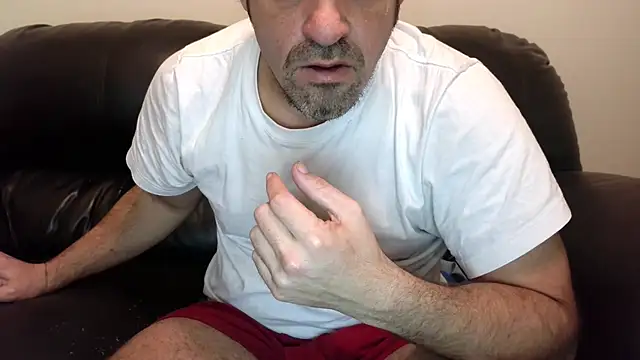 Snapshot of Troyt87 chatting on 12/18/25, 06:58 Troyt87 online show from 12/18/25, 06:58