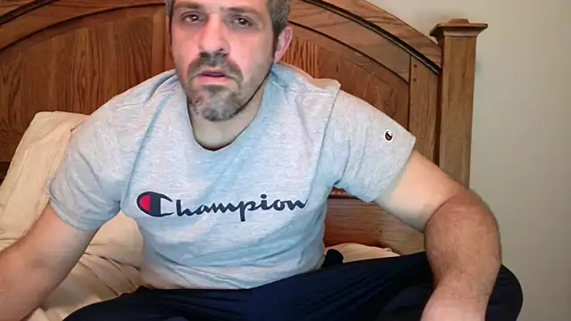 Snapshot of Troyt87 chatting on 02/03/26, 05:49 Troyt87 online show from 02/03/26, 05:49