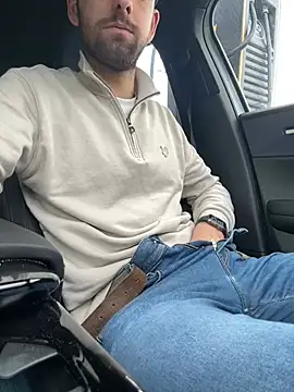 Snapshot of bullyboyy chatting on 02/27/25, 11:41 bullyboyy online show from 02/27/25, 11:41